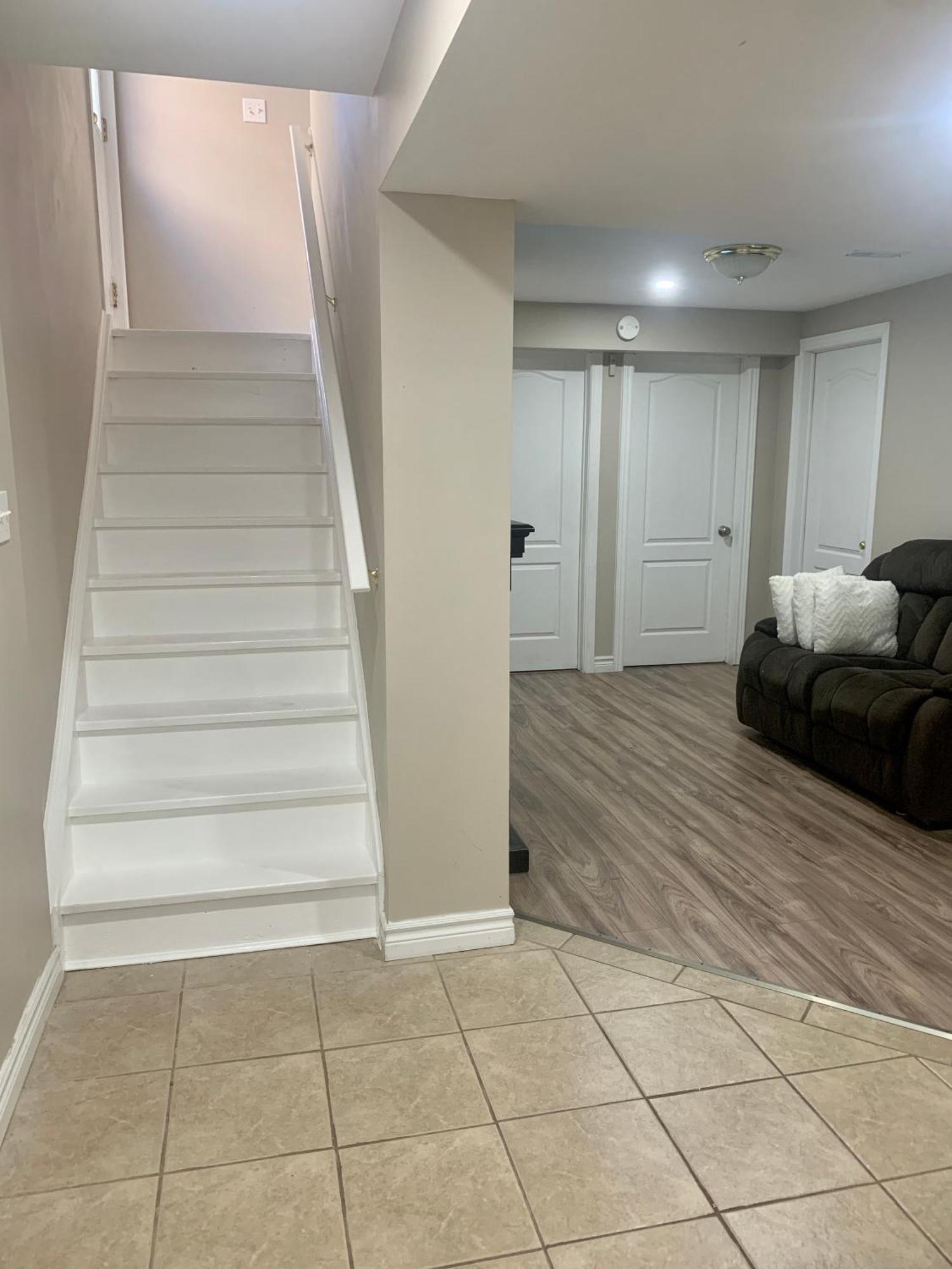 1 Room In A Cozy And Beautiful Basement Гвелф Екстер'єр фото